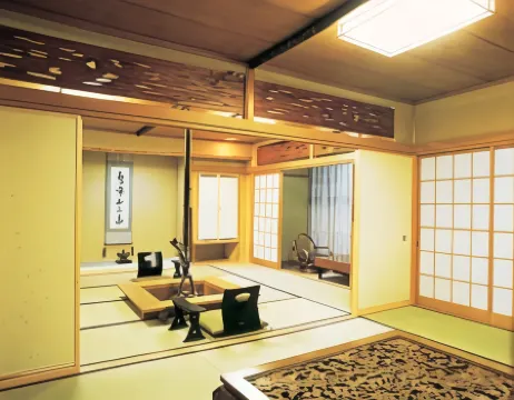 湯河原温泉旅館魚判