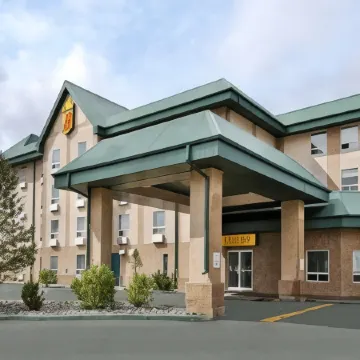 Super 8 by Wyndham Edmonton International Airport