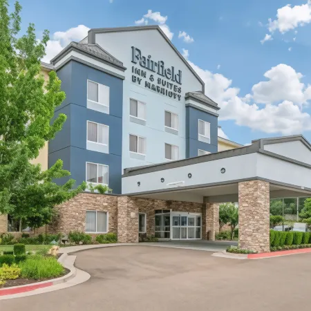 Fairfield Inn & Suites Texarkana Отели в г. Тексаркана