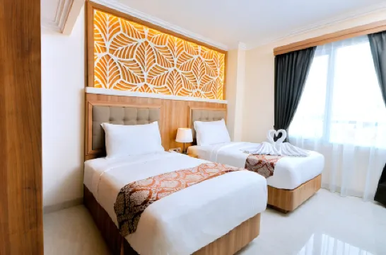 Ocean Beach Hotel Padang