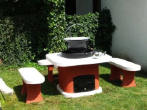 A Whole Holiday House with a Garden in Fonyod for 2-10 Persons Hotels in Fonyodi