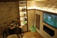 La Nuit d'Amélie.... a cozy retreat with hot tub..... Hotels in Norma