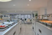 Boss Boutique Athens - Desayuno