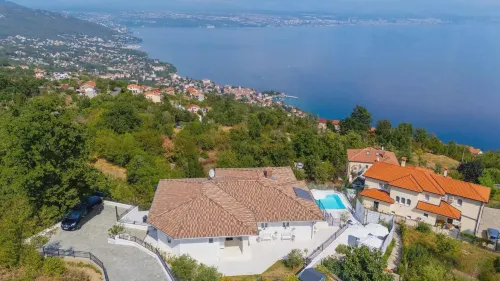 Villa Lauriana Nearby Opatija - Crovillas - Homestays
