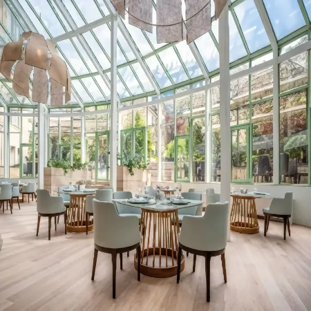 Maison Sofia - MGallery Collection Отели рядом с достопримечательностью «мост София тех парк»