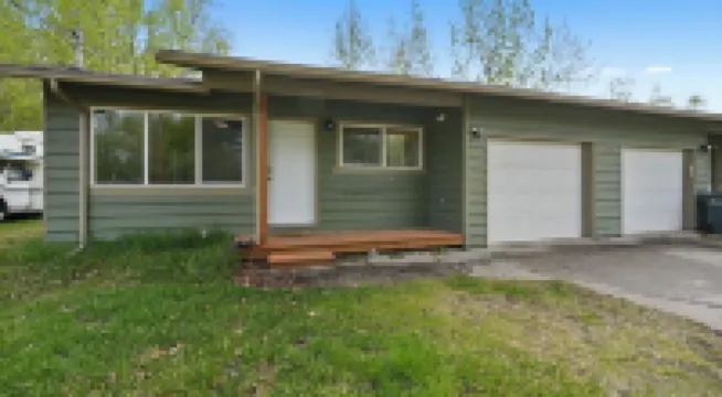 Your Pet & Family Friendly Single Story AK Basecamp Near Downtown Wasilla