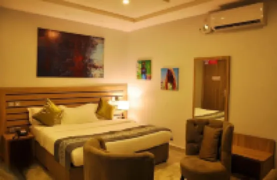 모즈 원 이그제큐티브 게스트 룸 홈보리