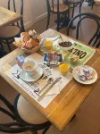 Hotel de Normandie - breakfast