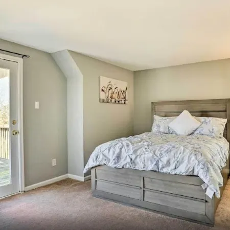 Farmhouse apt that's another home away from home near Philadelphia!!