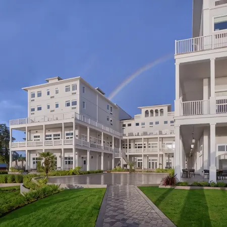 Prestige Oceanfront Resort, BW Premier Collection
