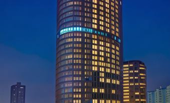 Sheraton Grand Shanghai Pudong Hotel