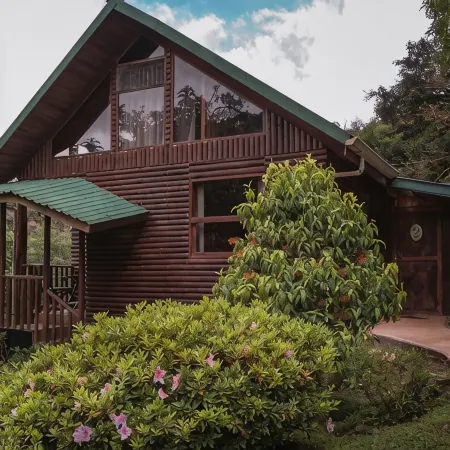 Cedrela Eco-Lodge & Restaurante