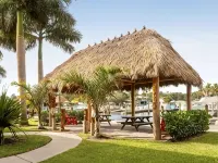 Premier Waterfront Room, Tiki Bar & Grill, Live Music, Pool, Gym, Kitchenette Hotels in Whitfield