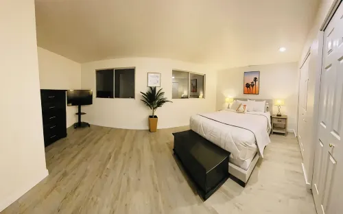 WELCOME TO DEWEY DUCK HOUSE-B! 2BR & 2BA 6-Guests