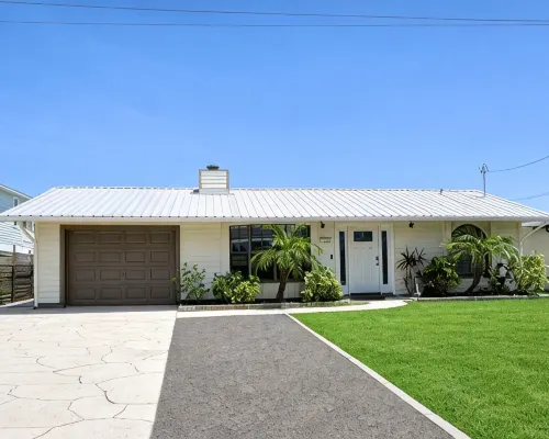 Paradise - Golf Cart Rental, Kayaks, Paddle Boat, Fishing & Swimming Hotels in Hernando Beach