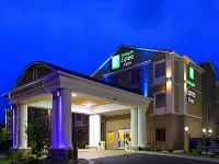 Holiday Inn Express & Suites CARLISLE - HARRISBURG AREA by IHG - parking