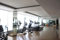 美爵索羅巴魯酒店 - 健身室/gym room