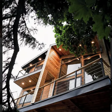 Cliffside haven to take your breath away!