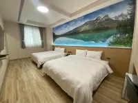 star hostel - parking