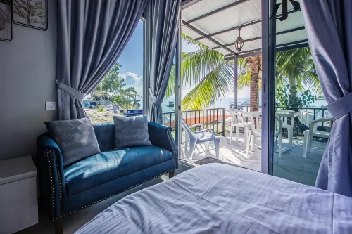 Beachboy Chalet by the Beach - 民宿