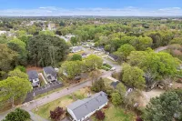 Family & Pets Welcome: 2BR in DT Greer w/ Fire Pit