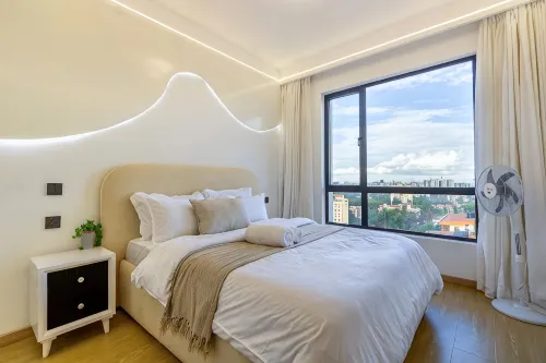 City-View 1BR near Junction Mall| Heated pool+Gym