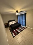 Artistic Centrally Located Duplex! - Homestays