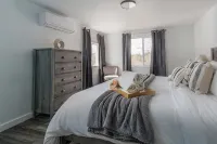 Gorgeous Coastal Getaway