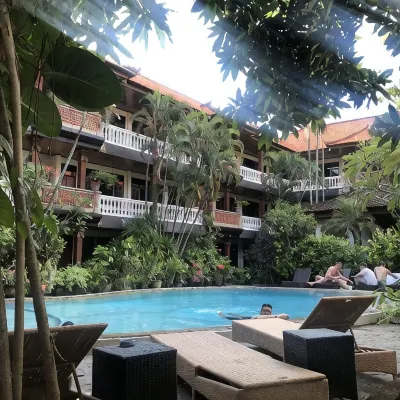 Simpang Inn Hotel Các khách sạn gần Quán bar Sky Garden