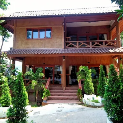 迪迪平房 美好時光探險之旅附近的飯店