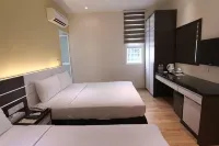 The V Hotel