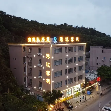 Harbor side inn