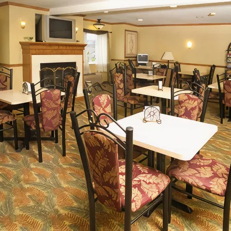 Best Western Crown Inn  Suites