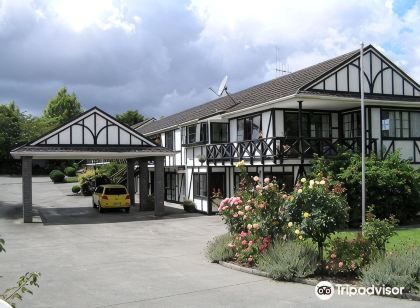 Kingswood Manor Motel