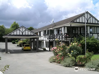 Kingswood Manor Motel Hotels in 