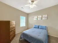 Humble 3Br Getaway Near IAH, Houston & More - Homestays