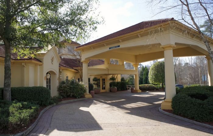 La Quinta Inn & Suites by Wyndham Raleigh Cary
