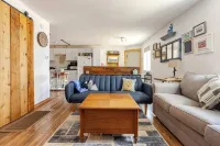 Cozy Cottage near downtown brings Georgetown Lake & Fairmont to your fingertips! - WiFi