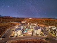 Family Friendly Pools, Waterslide, Lazy River / Near Zion NP & the Rush Funplex