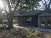 Napa Valley Vineyard Home on Howell Mountain - Minutes to award-winning wineries Hotels in Angwin
