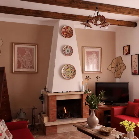 Bright house, relaxing location.