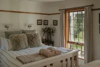 Forth River Cottage - Luxury Bed and Breakfast by the River