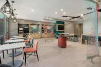 Holiday Inn & Suites MT JULIET – NASHVILLE AREA by IHG - breakfast
