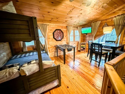 Cozy Mountain Loft Cabin - King Suite, Pool Table, Foosball & Fire Pit!