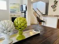 Modern 3 Bedroom Townhome, 3.5 Bathrooms, 2 Cars Garage with Level 2 EV Charging - Balkoner