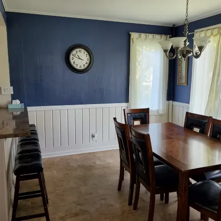 Spacious Family Friendly House, Close To Trails and Mackinac Island Ferries!