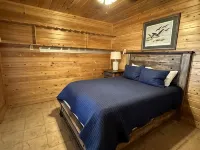 200 feet on the water with boat house!!! Hotels in Hackberry