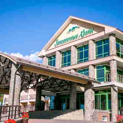 Zemlyanichniye Holmy Hotel Hotel Exterior