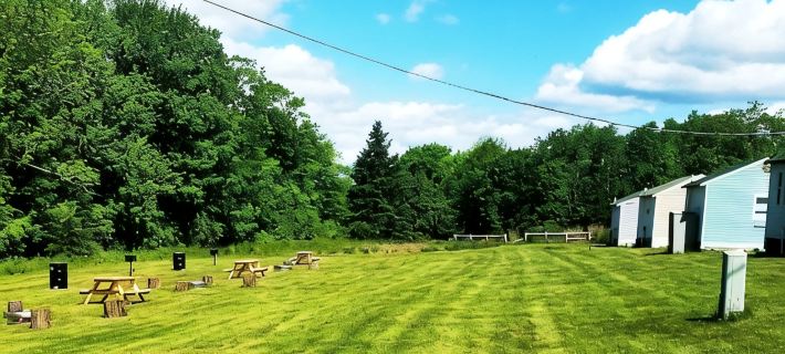 Large Open Concept 1BR/1Bath w Full Kitchen Hotels in Ellsworth