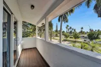 DREAM BEACH HOUSE With HEATED POOL - 4-Star